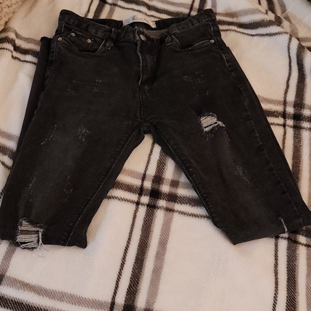 Black Ripped Jeans